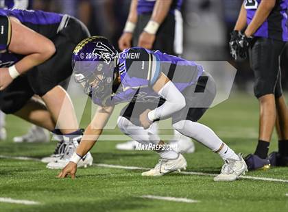Thumbnail 2 in Navarro vs Rockport-Fulton (UIL 4A Regional Playoff) photogallery.