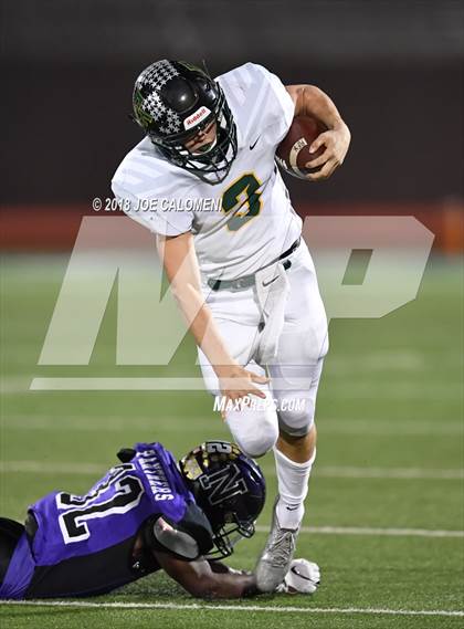 Thumbnail 3 in Navarro vs Rockport-Fulton (UIL 4A Regional Playoff) photogallery.