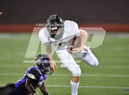 Thumbnail 2 in Navarro vs Rockport-Fulton (UIL 4A Regional Playoff) photogallery.