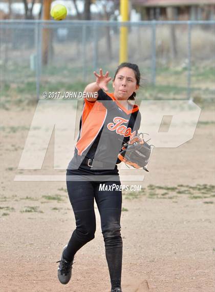 Thumbnail 2 in Taos @ McCurdy photogallery.