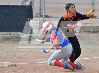 Thumbnail 2 in Taos @ McCurdy photogallery.