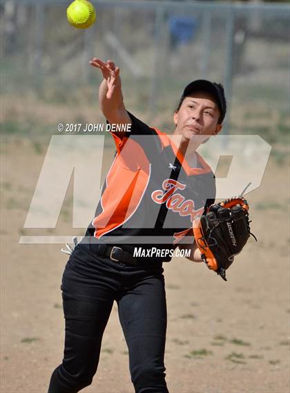 Thumbnail 3 in Taos @ McCurdy photogallery.