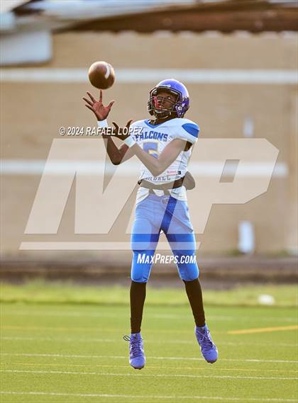 Thumbnail 2 in Channelview vs North Shore (A Team) photogallery.