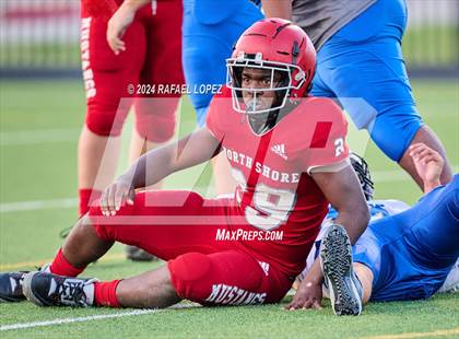 Thumbnail 3 in Channelview vs North Shore (A Team) photogallery.