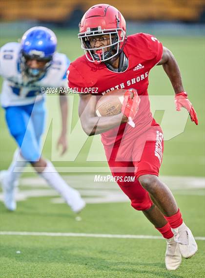 Thumbnail 1 in Channelview vs North Shore (A Team) photogallery.