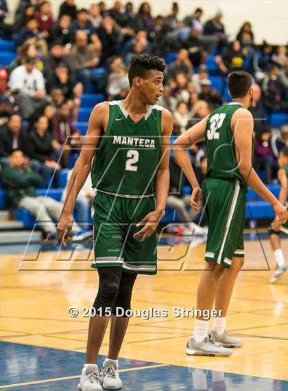 Thumbnail 1 in Manteca vs. Saint Mary's (Prep 2 Prep Tip-Off Classic) photogallery.