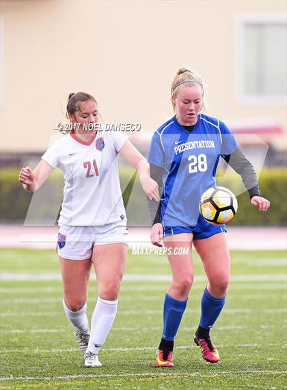 Thumbnail 1 in St. Ignatius vs Presentation photogallery.