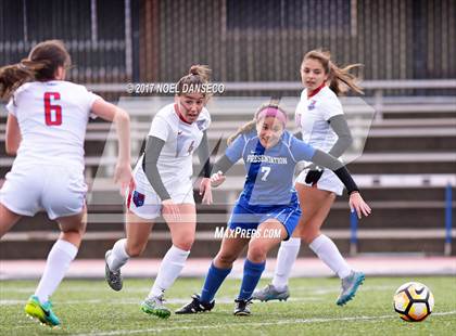 Thumbnail 2 in St. Ignatius vs Presentation photogallery.