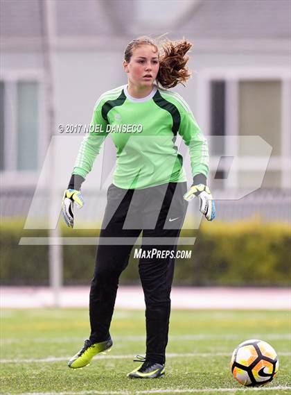 Thumbnail 3 in St. Ignatius vs Presentation photogallery.