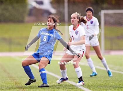 Thumbnail 2 in St. Ignatius vs Presentation photogallery.