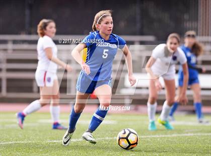 Thumbnail 3 in St. Ignatius vs Presentation photogallery.