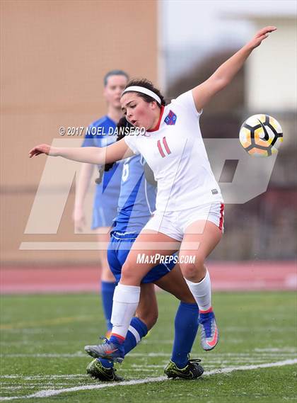 Thumbnail 1 in St. Ignatius vs Presentation photogallery.
