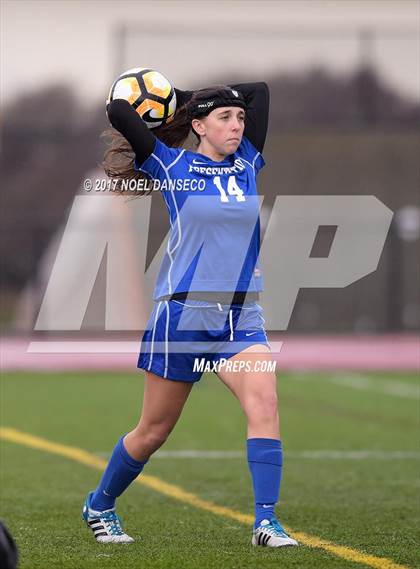 Thumbnail 3 in St. Ignatius vs Presentation photogallery.