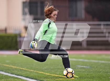 Thumbnail 2 in St. Ignatius vs Presentation photogallery.