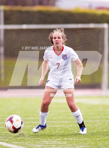 Thumbnail 2 in St. Ignatius vs Presentation photogallery.