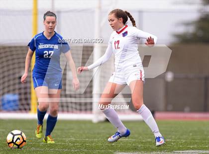 Thumbnail 3 in St. Ignatius vs Presentation photogallery.