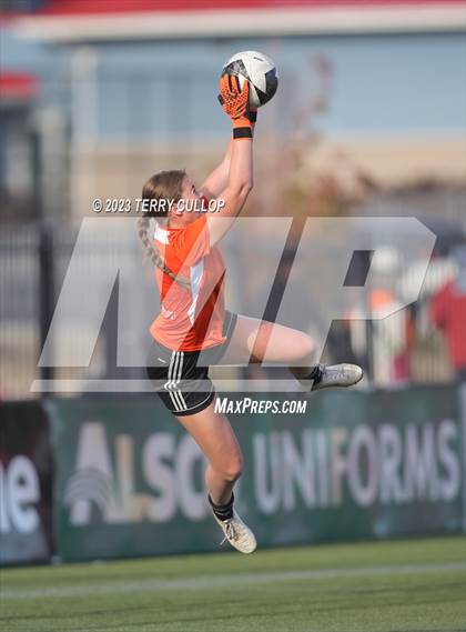 Thumbnail 1 in American Fork vs. Skyridge (UHSAA 6A Semifinal) photogallery.