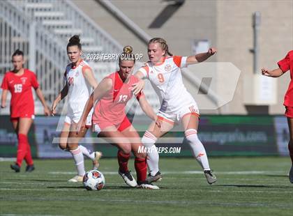 Thumbnail 3 in American Fork vs. Skyridge (UHSAA 6A Semifinal) photogallery.
