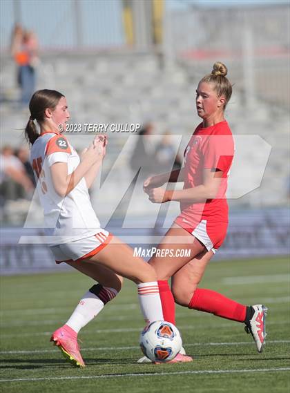 Thumbnail 1 in American Fork vs. Skyridge (UHSAA 6A Semifinal) photogallery.