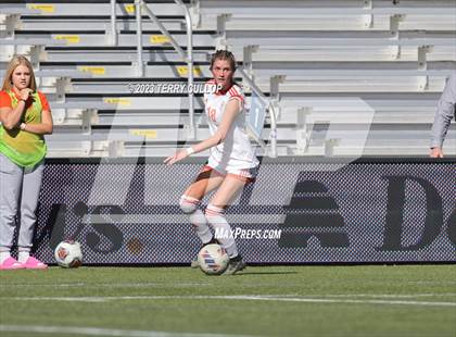 Thumbnail 3 in American Fork vs. Skyridge (UHSAA 6A Semifinal) photogallery.