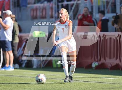 Thumbnail 3 in American Fork vs. Skyridge (UHSAA 6A Semifinal) photogallery.