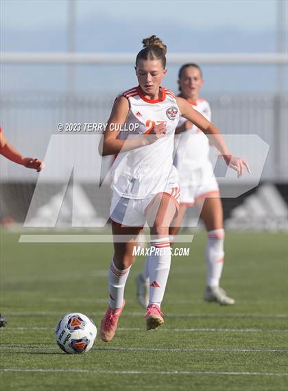 Thumbnail 3 in American Fork vs. Skyridge (UHSAA 6A Semifinal) photogallery.