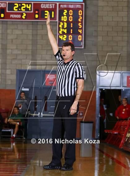 Thumbnail 2 in Orange Lutheran vs. Westchester (Nike Extravaganza) photogallery.