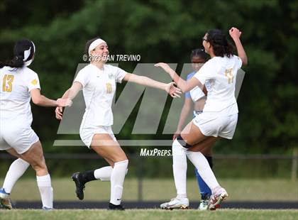 Thumbnail 1 in Great Bridge vs Smithfield (VHSL Class 4 Region A Final) photogallery.