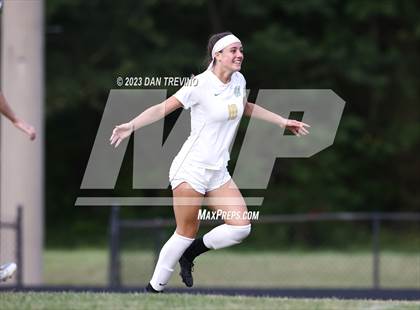 Thumbnail 3 in Great Bridge vs Smithfield (VHSL Class 4 Region A Final) photogallery.