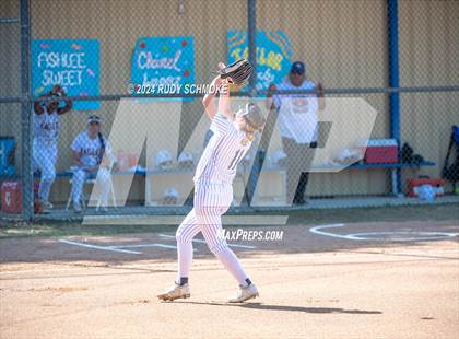 Thumbnail 2 in Del Norte @ San Pasqual photogallery.