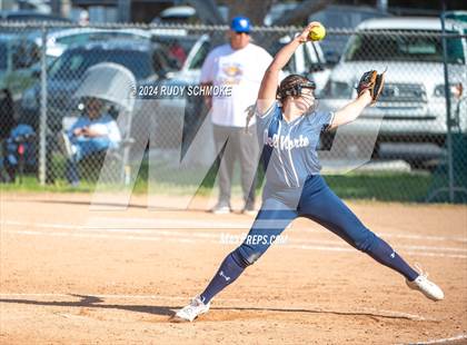 Thumbnail 3 in Del Norte @ San Pasqual photogallery.