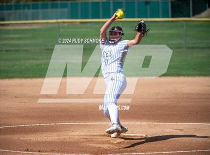 Thumbnail 1 in Del Norte @ San Pasqual photogallery.