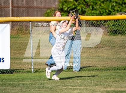 Thumbnail 3 in Del Norte @ San Pasqual photogallery.