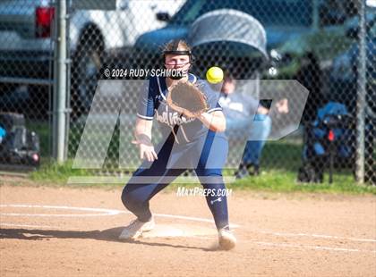 Thumbnail 2 in Del Norte @ San Pasqual photogallery.
