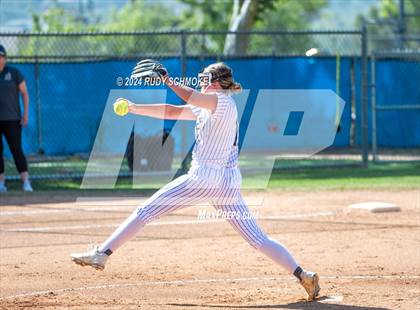 Thumbnail 3 in Del Norte @ San Pasqual photogallery.
