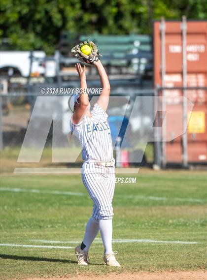 Thumbnail 1 in Del Norte @ San Pasqual photogallery.