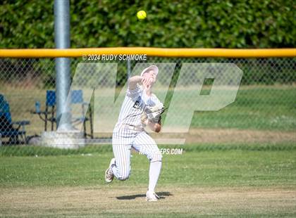 Thumbnail 1 in Del Norte @ San Pasqual photogallery.