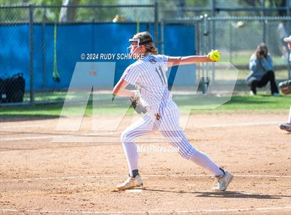 Thumbnail 1 in Del Norte @ San Pasqual photogallery.