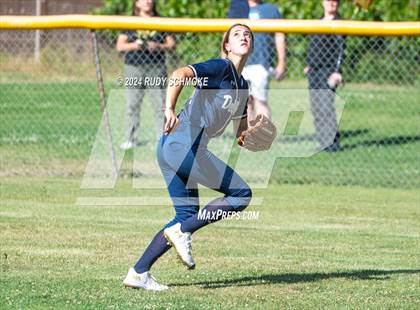 Thumbnail 3 in Del Norte @ San Pasqual photogallery.