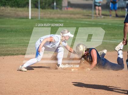 Thumbnail 3 in Del Norte @ San Pasqual photogallery.