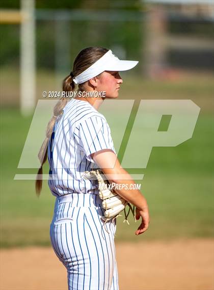 Thumbnail 1 in Del Norte @ San Pasqual photogallery.