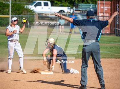 Thumbnail 3 in Del Norte @ San Pasqual photogallery.