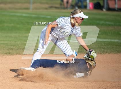 Thumbnail 3 in Del Norte @ San Pasqual photogallery.