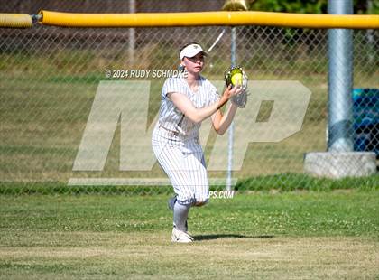 Thumbnail 2 in Del Norte @ San Pasqual photogallery.