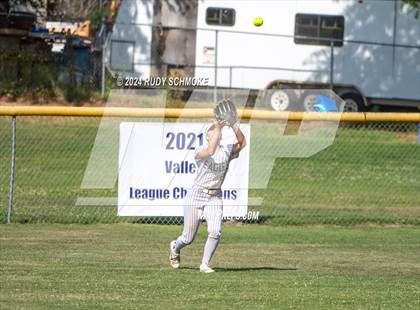 Thumbnail 2 in Del Norte @ San Pasqual photogallery.