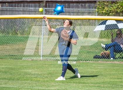 Thumbnail 2 in Del Norte @ San Pasqual photogallery.