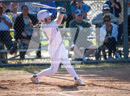 Thumbnail 3 in Del Norte @ San Pasqual photogallery.
