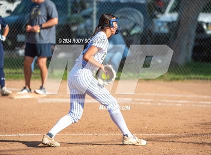 Thumbnail 2 in Del Norte @ San Pasqual photogallery.