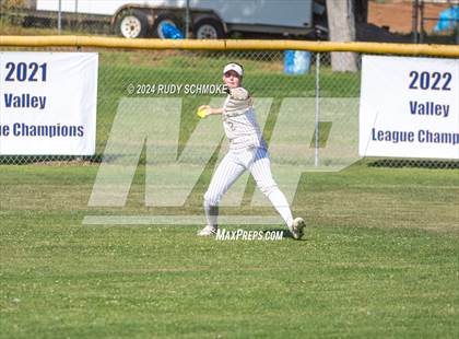 Thumbnail 3 in Del Norte @ San Pasqual photogallery.