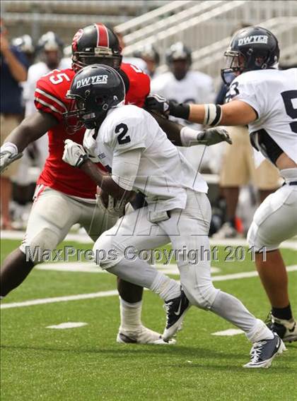 Thumbnail 2 in Dwyer vs. Glenville (Kirk Herbstreit National Kickoff Classic) photogallery.